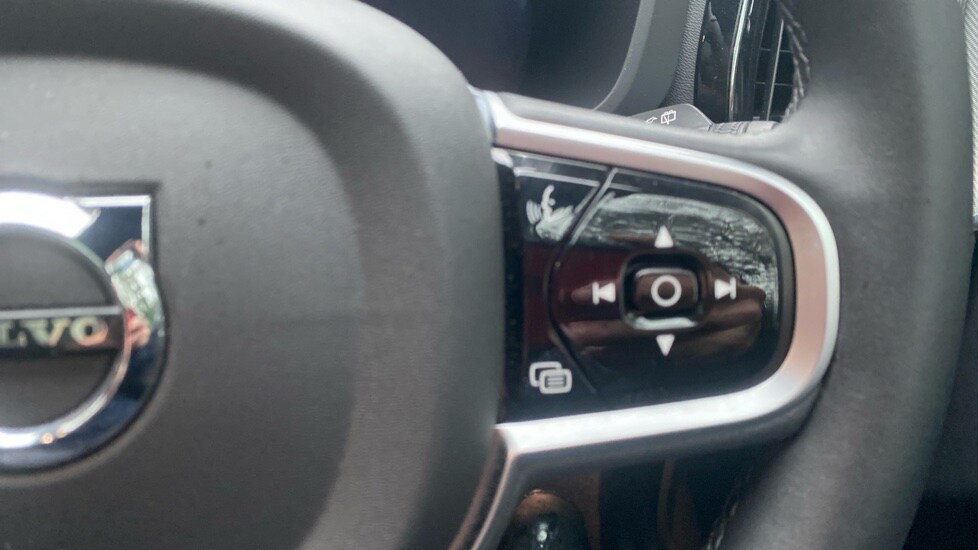 Used Volvo XC60 2025 for sale - 77995062: Photo 37