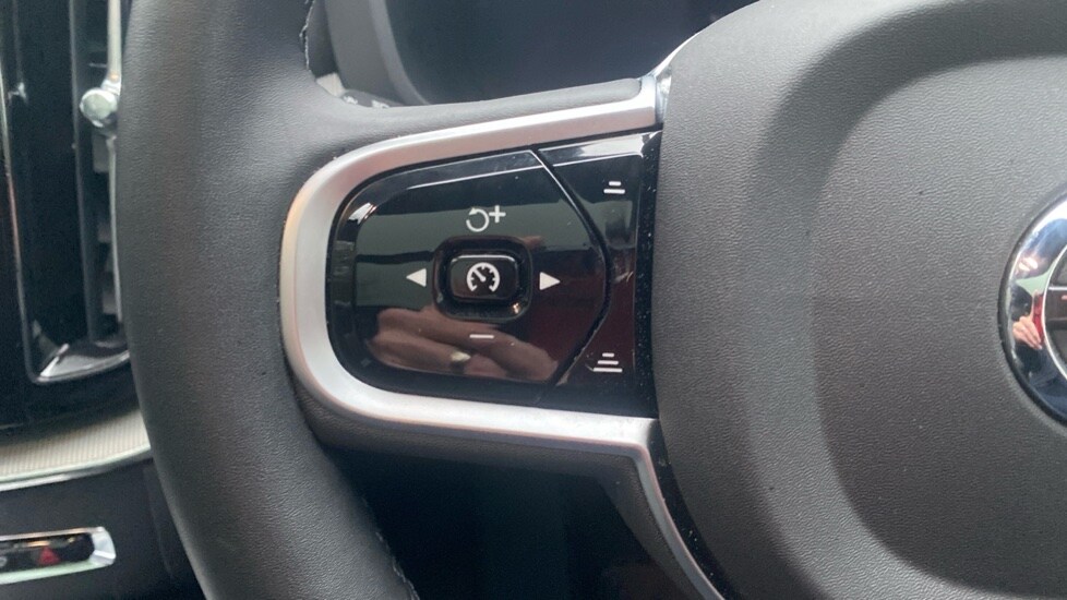 Used Volvo XC60 2025 for sale - 77995062: Photo 38