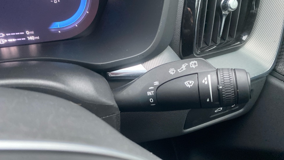 Used Volvo XC60 2025 for sale - 77995062: Photo 39