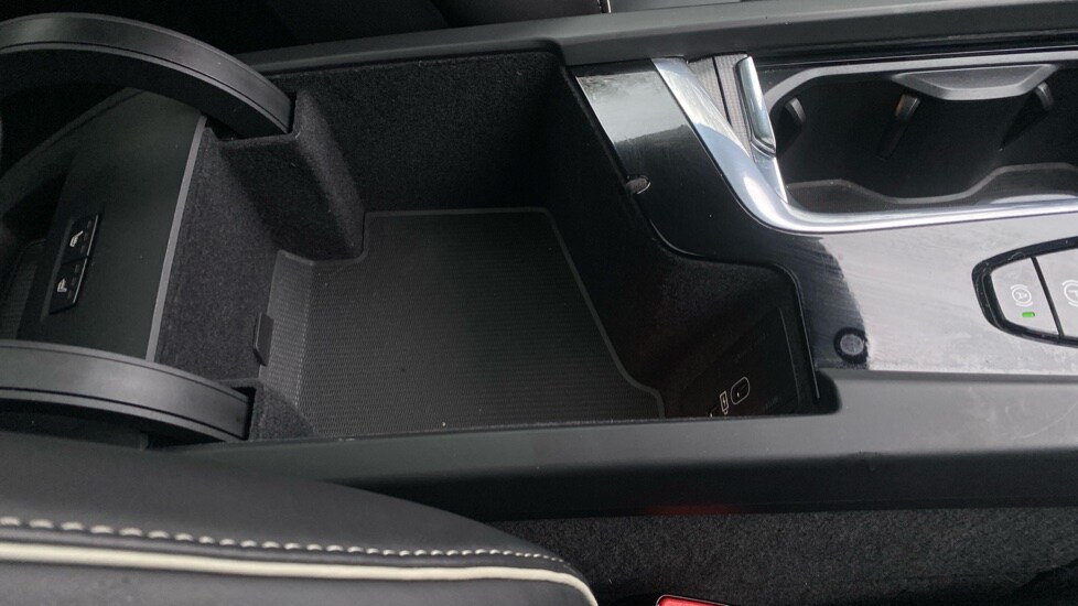 Used Volvo XC60 2025 for sale - 77995062: Photo 50