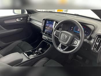 Used Volvo XC40 2025 for sale - 79663046: Photo
