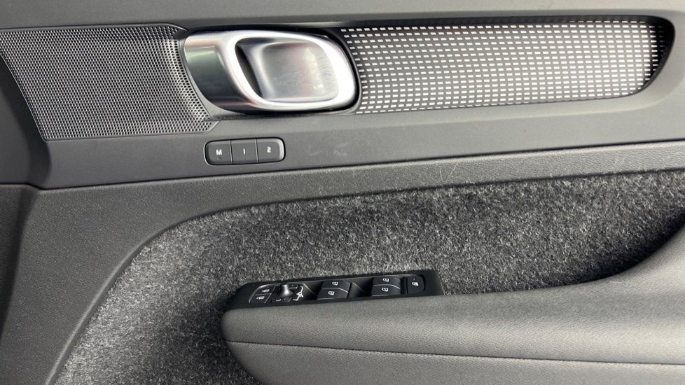 Used Volvo XC40 2021 for sale - 77339356: Photo 15