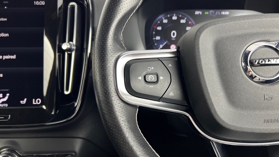 Used Volvo XC40 2021 for sale - 77339356: Photo 18