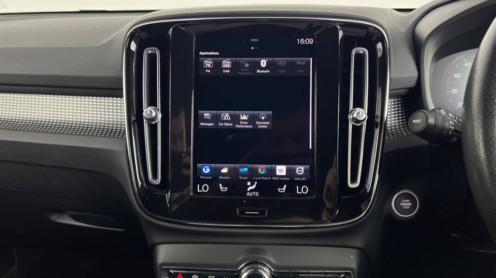 Used Volvo XC40 2021 for sale - 77339356: Photo 21