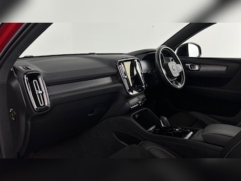 Used Volvo XC40 2021 for sale - 77339356: Photo