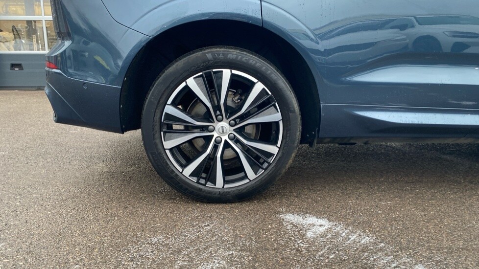 Used Volvo XC60 2023 for sale - 77360556: Photo 25