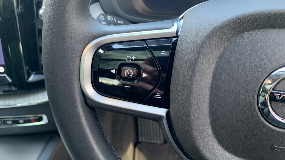 Used Volvo XC60 2025 for sale - 76888833: Photo 29