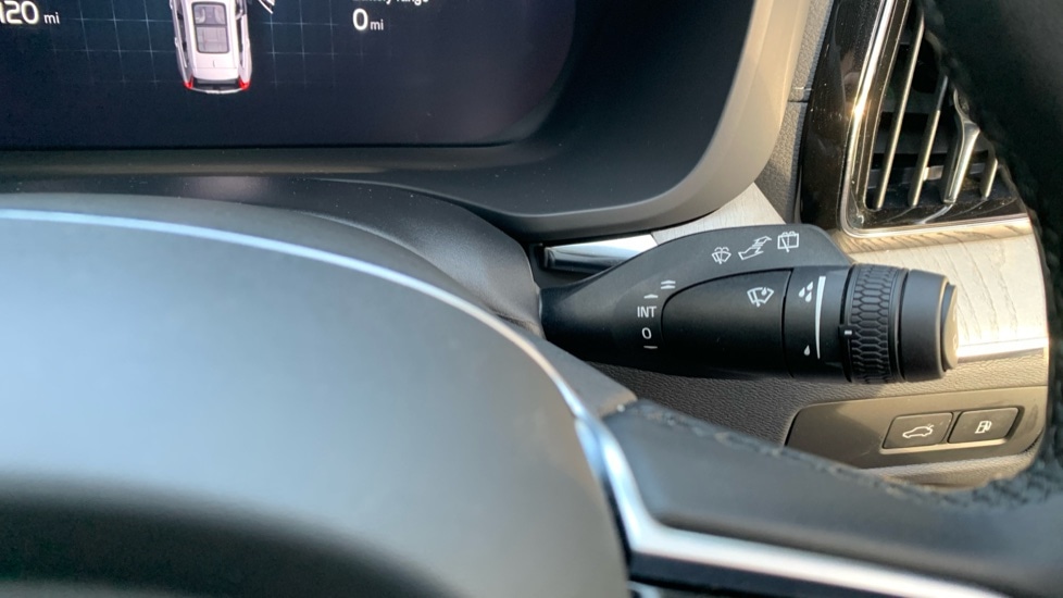 Used Volvo XC60 2025 for sale - 76888833: Photo 30