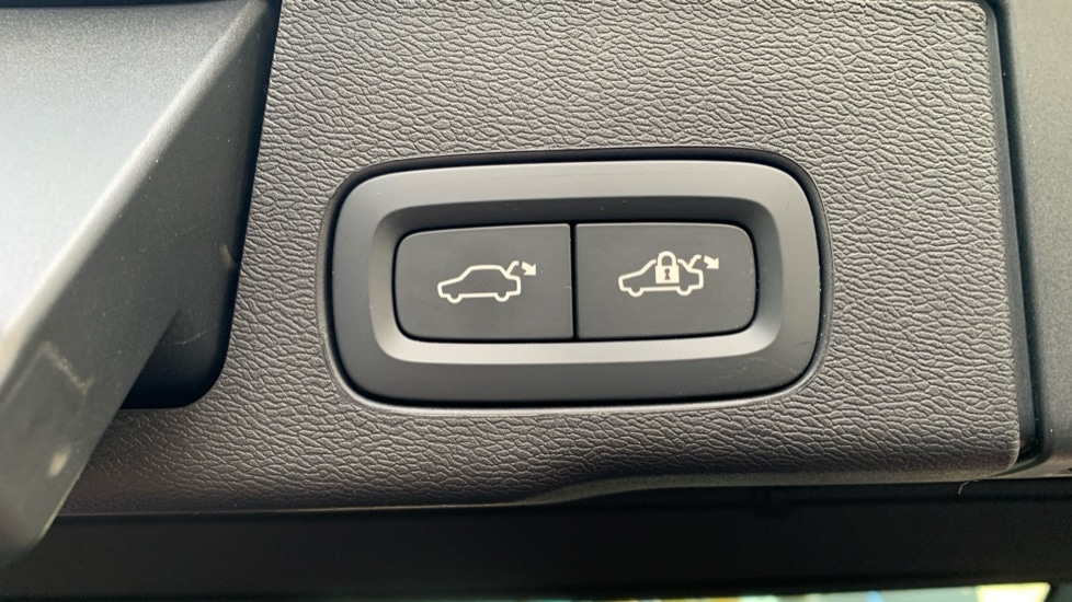 Used Volvo XC60 2025 for sale - 76888833: Photo 52