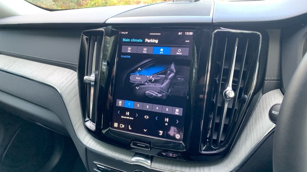 Used Volvo XC60 2025 for sale - 76888833: Photo 55