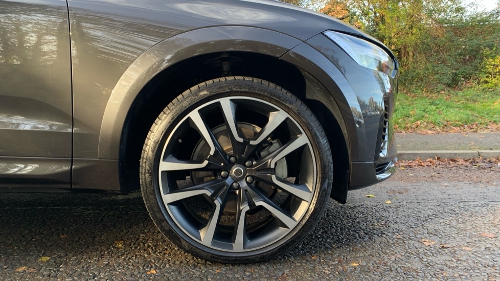 Used Volvo XC60 2025 for sale - 76888833: Photo 9