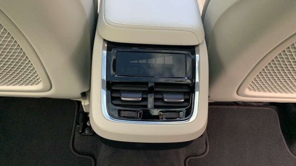 Used Volvo XC60 2021 for sale - 76722106: Photo 27