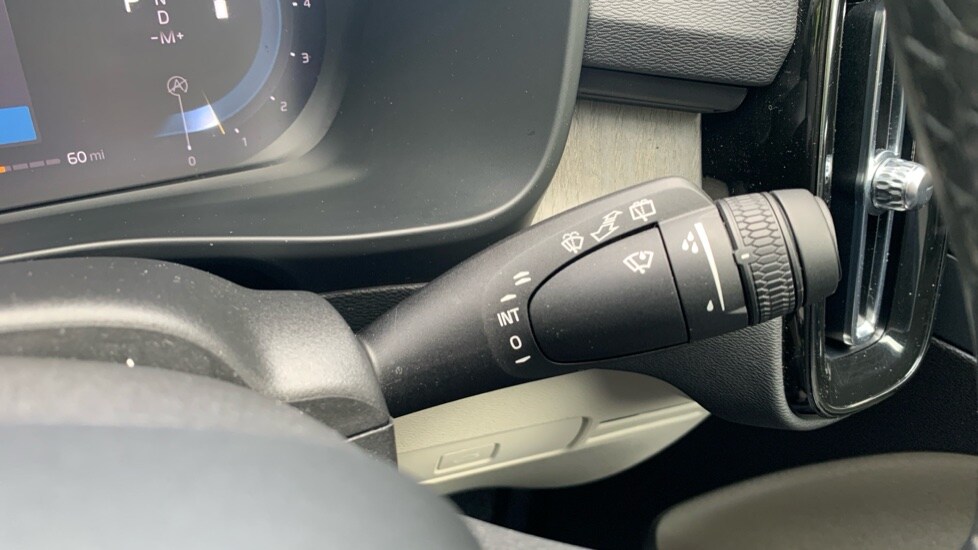 Used Volvo XC40 2024 for sale - 75796785: Photo 43