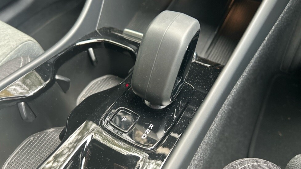 Used Volvo XC40 2023 for sale - 75996951: Photo 27