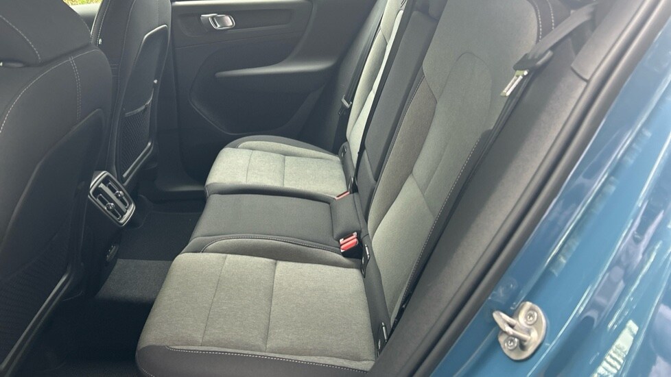 Used Volvo XC40 2023 for sale - 75996951: Photo 33