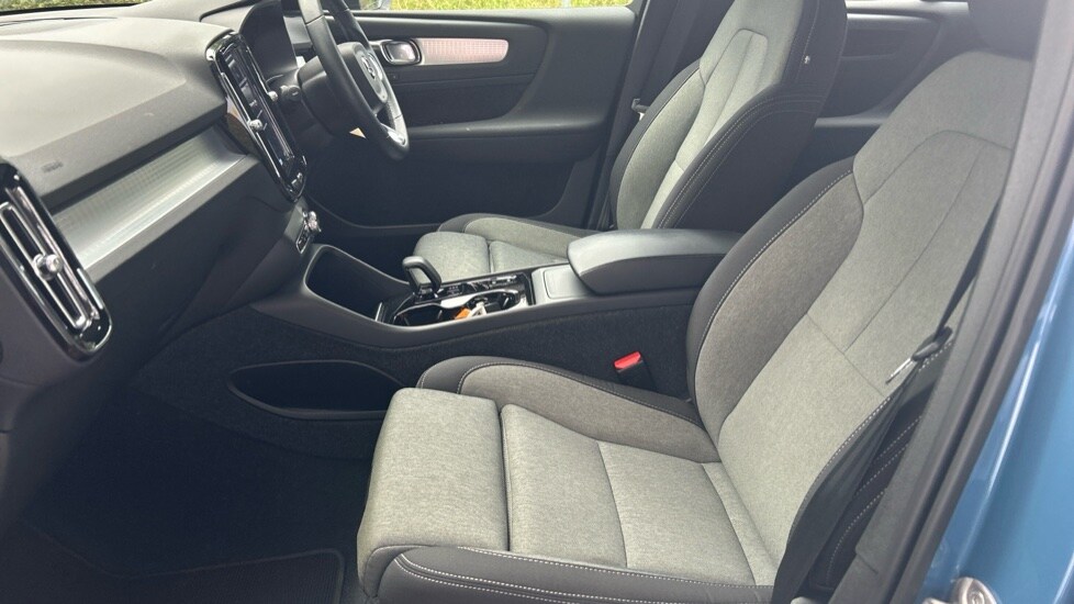 Used Volvo XC40 2023 for sale - 75996951: Photo 34