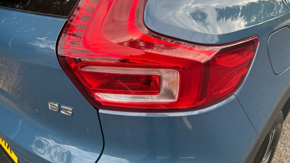Used Volvo XC40 2023 for sale - 75996951: Photo 39