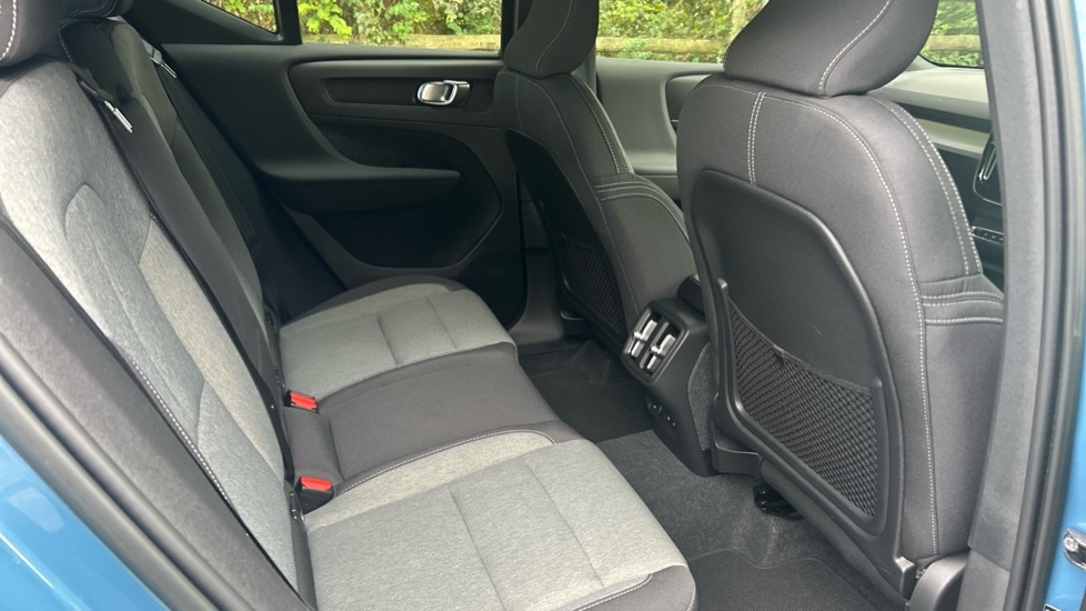 Used Volvo XC40 2023 for sale - 75996951: Photo 6