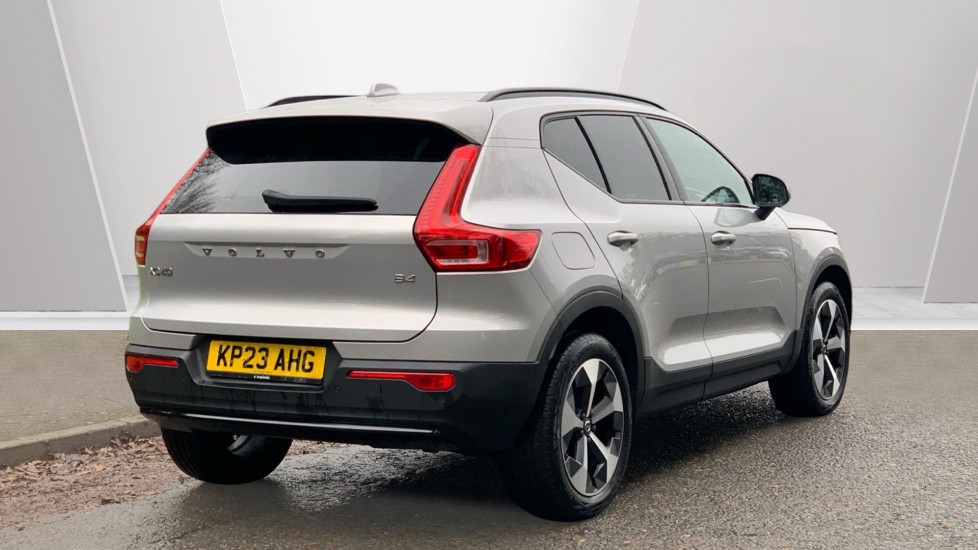 Used Volvo XC40 2023 for sale - 77160728: Photo 2