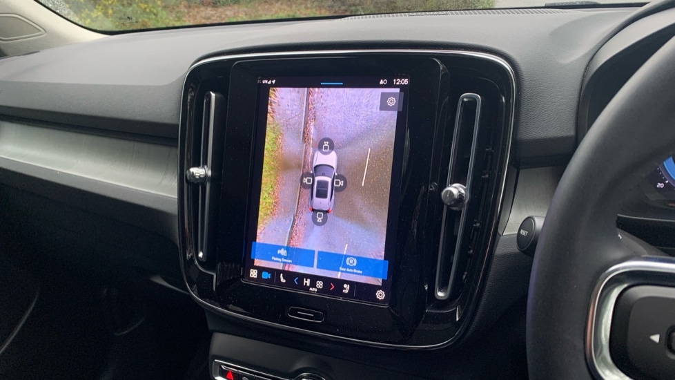 Used Volvo XC40 2023 for sale - 77160728: Photo 43