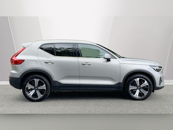 Used Volvo XC40 2023 for sale - 75441227: Photo