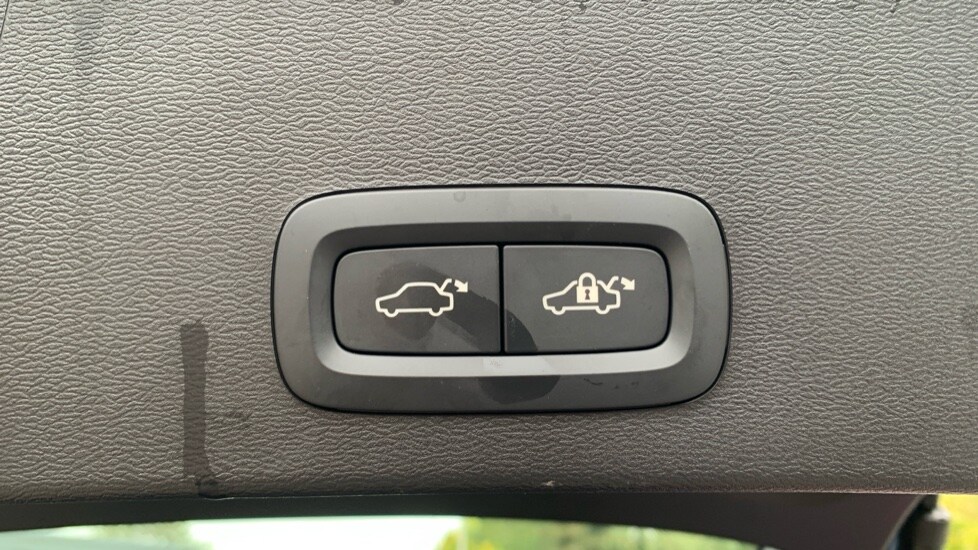 Used Volvo XC40 2025 for sale - 75771449: Photo 31