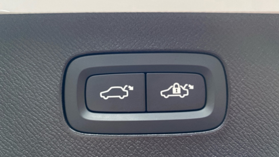 Used Volvo XC90 2025 for sale - 77293377: Photo 18