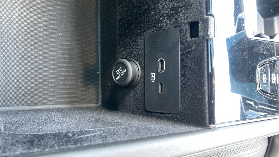 Used Volvo XC90 2025 for sale - 77293377: Photo 44