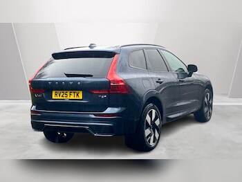 Used Volvo XC60 2025 for sale - 77855752: Photo