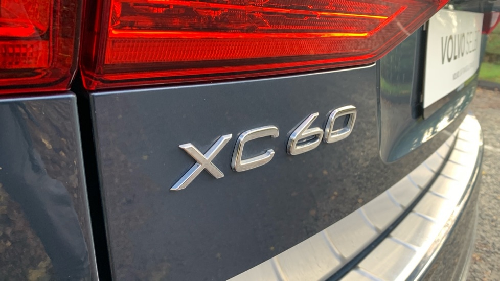 Used Volvo XC60 2024 for sale - 77218686: Photo 17
