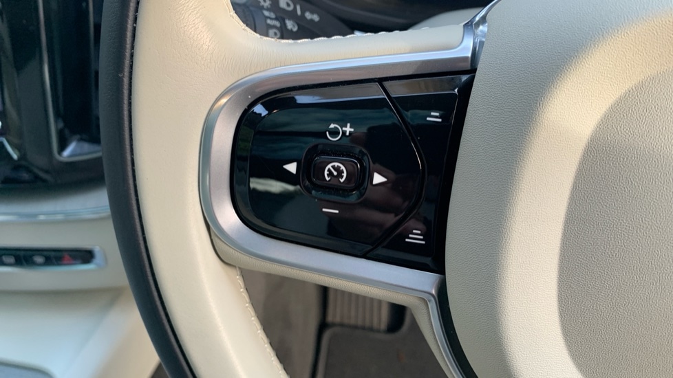 Used Volvo XC60 2024 for sale - 77218686: Photo 29