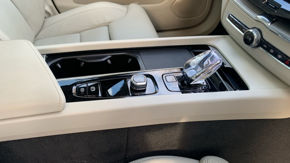 Used Volvo XC60 2024 for sale - 77218686: Photo 33