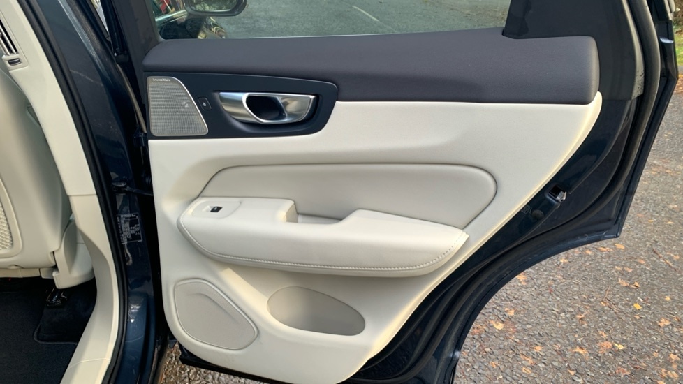 Used Volvo XC60 2024 for sale - 77218686: Photo 45