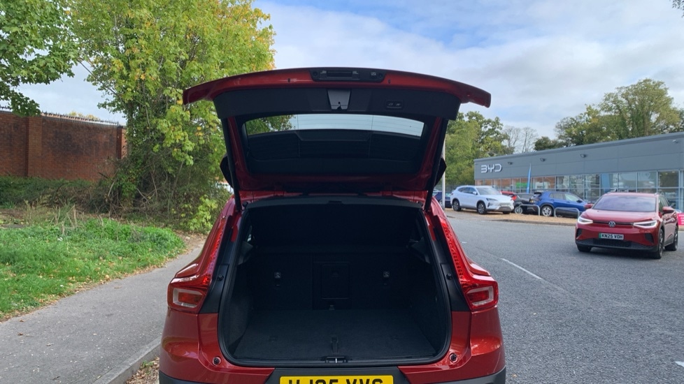 Used Volvo XC40 2025 for sale - 76195986: Photo 13