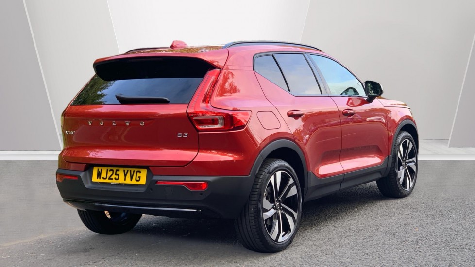 Used Volvo XC40 2025 for sale - 76195986: Photo 2