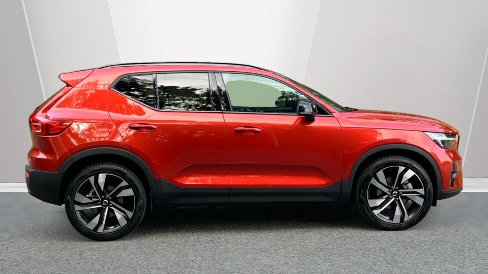 Used Volvo XC40 2025 for sale - 76195986: Photo 3