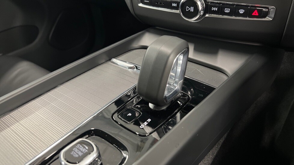 Used Volvo XC60 2023 for sale - 77995048: Photo 14