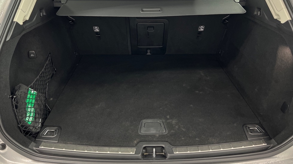 Used Volvo XC60 2023 for sale - 77995048: Photo 17