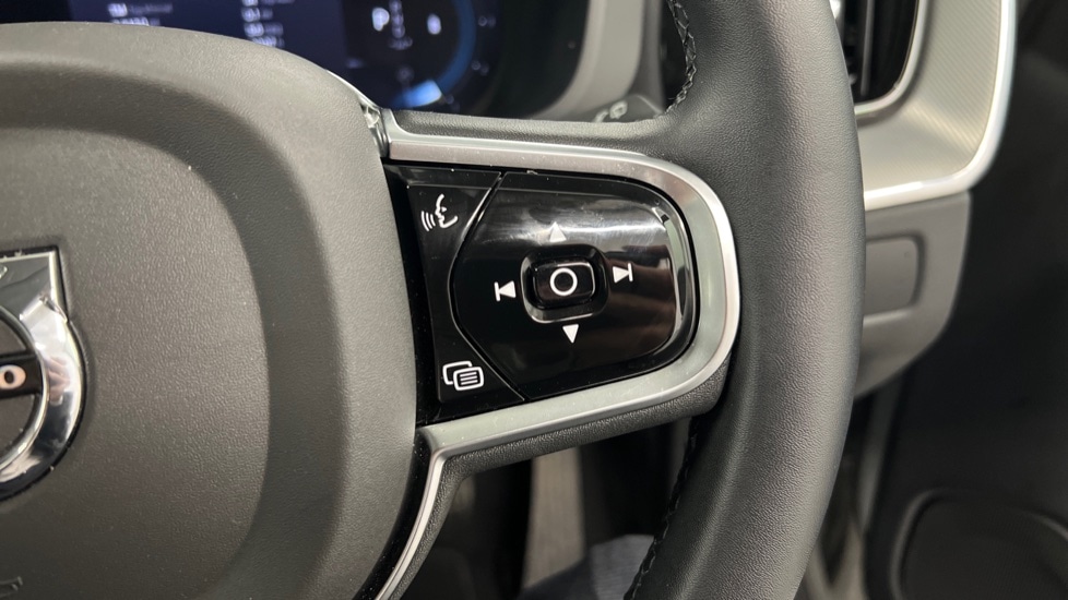 Used Volvo XC60 2023 for sale - 77995048: Photo 19