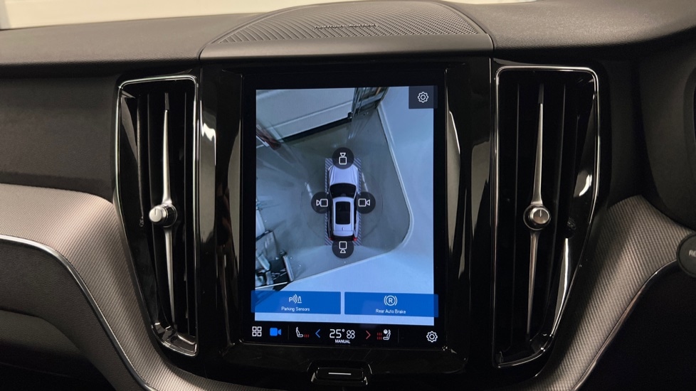 Used Volvo XC60 2023 for sale - 77995048: Photo 27