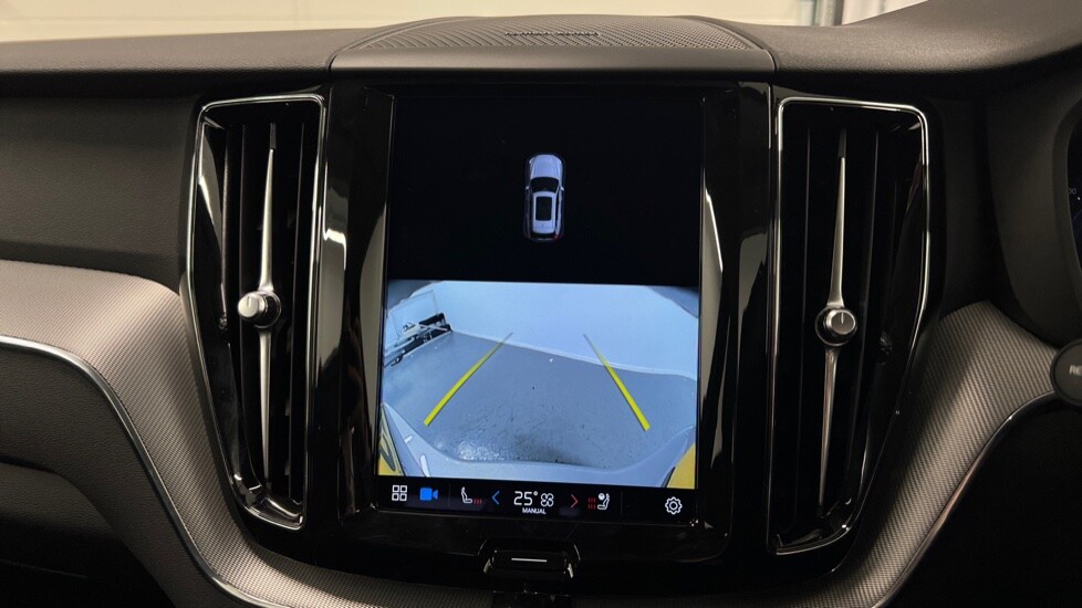 Used Volvo XC60 2023 for sale - 77995048: Photo 28