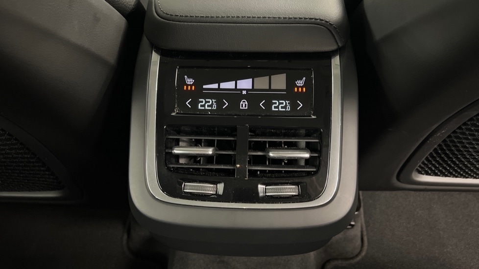 Used Volvo XC60 2023 for sale - 77995048: Photo 31