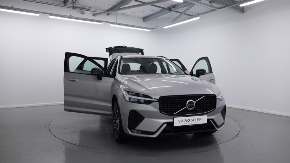 Used Volvo XC60 2023 for sale - 77995048: Photo 37