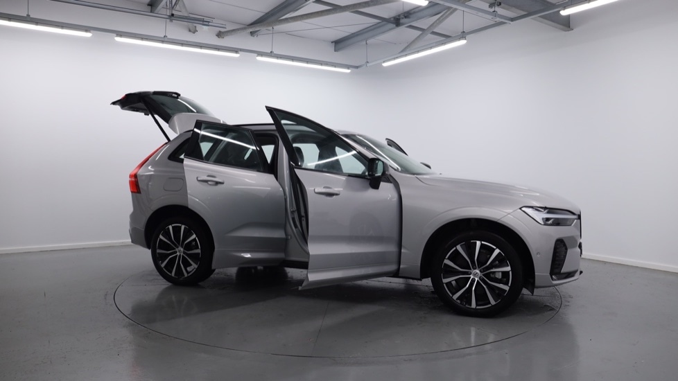 Used Volvo XC60 2023 for sale - 77995048: Photo 38