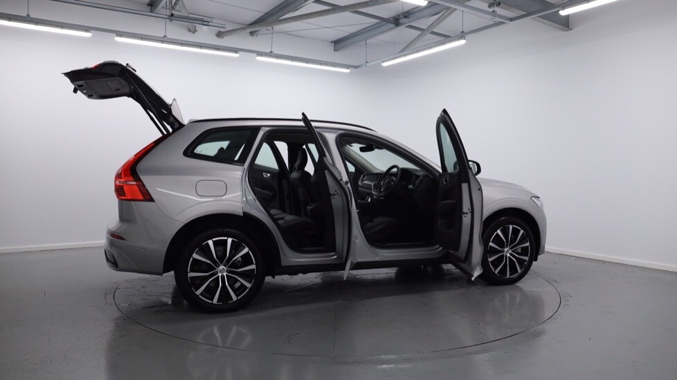 Used Volvo XC60 2023 for sale - 77995048: Photo 39