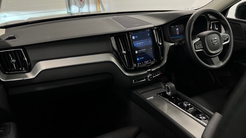 Used Volvo XC60 2023 for sale - 77995048: Photo 4