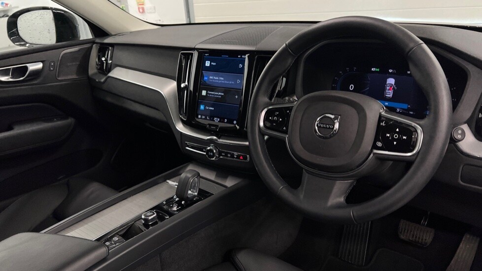 Used Volvo XC60 2023 for sale - 77995048: Photo 5