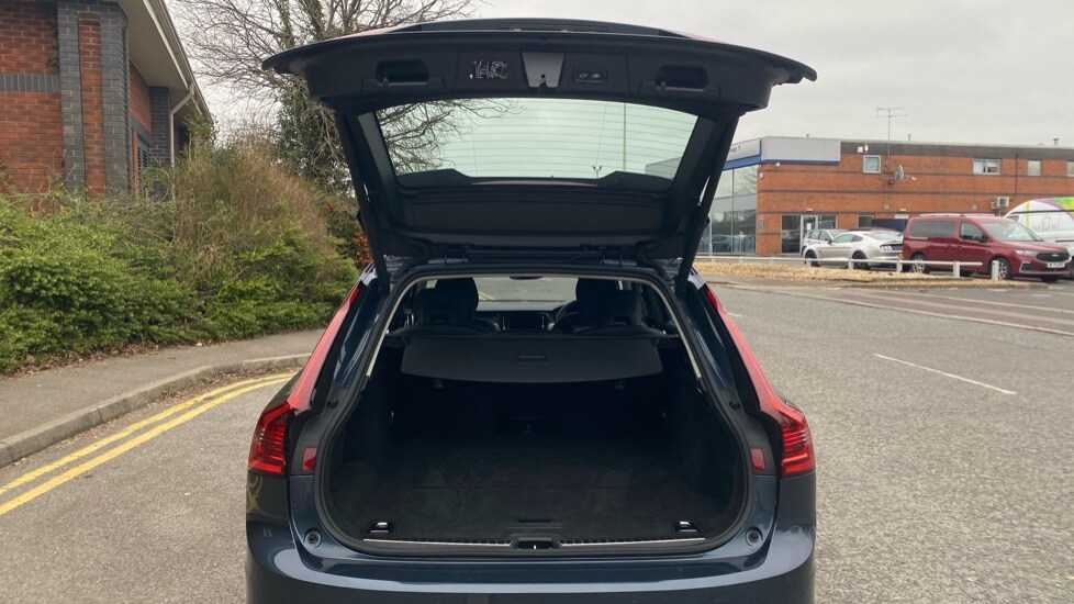 Used Volvo V90 2025 for sale - 77634658: Photo 13