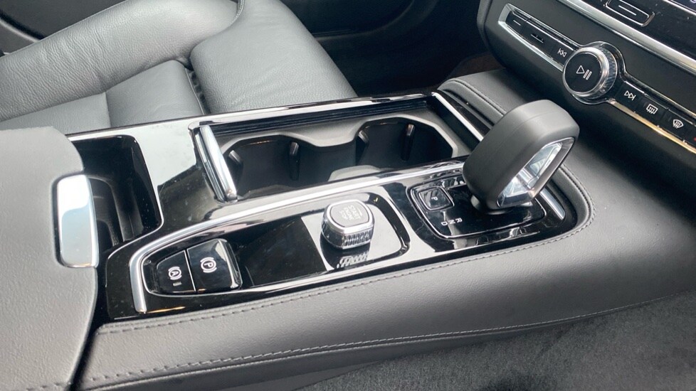 Used Volvo V90 2025 for sale - 77634658: Photo 38