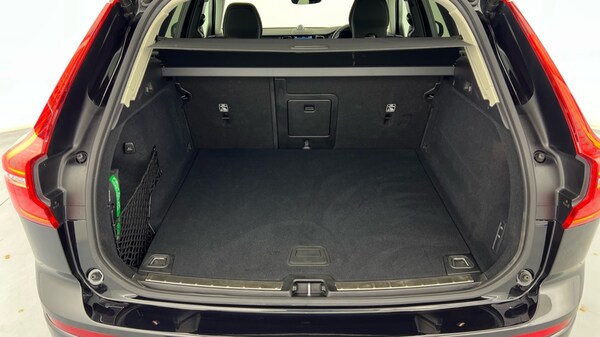 Used Volvo XC60 2024 for sale - 75980030: Photo 17
